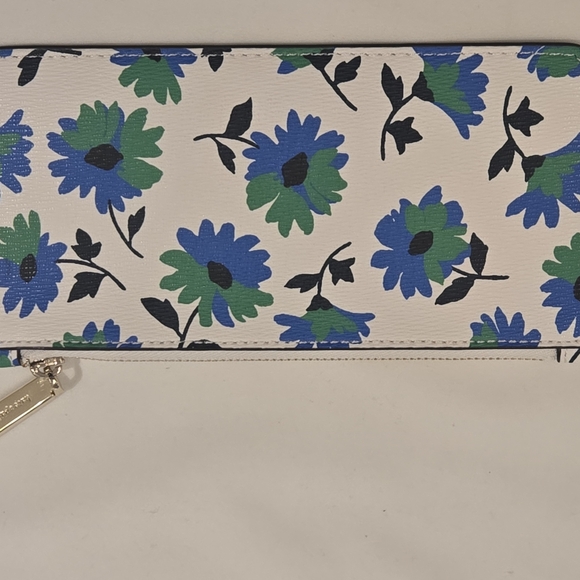 Kate Spade Slim Zip Wallet - Picture 4 of 5
